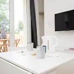 L Escapade Nature Et Gourmande Gites, D'hotes, Piscine, Toulouse Colomiers Gers Apartment *