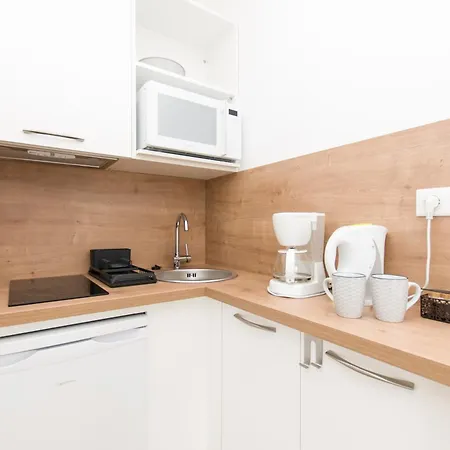 Appartamento L Escapade Nature Et Gourmande Gites, D'hotes, Piscine, Toulouse Colomiers Gers *