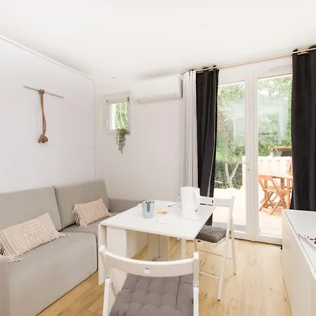 L Escapade Nature Et Gourmande Gites, D'hotes, Piscine, Toulouse Colomiers Gers *