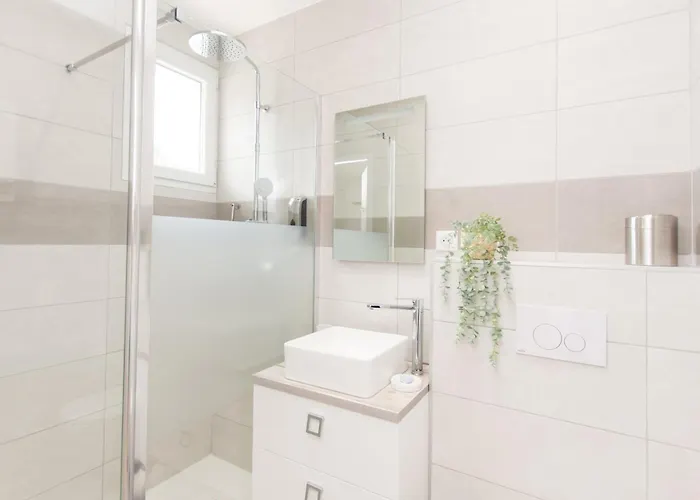 L Escapade Nature Et Gourmande Gites, D'hotes, Piscine, Toulouse Colomiers Gers