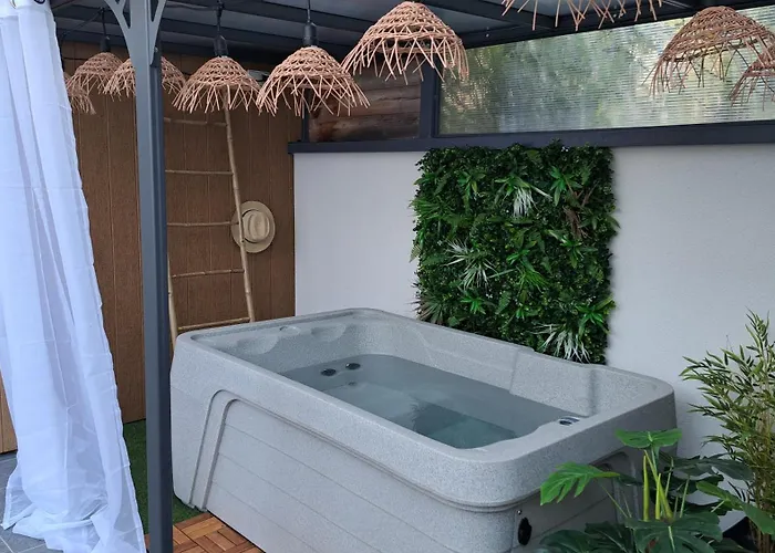 L Escapade Nature Et Gourmande Gites, D'hotes, Piscine, Toulouse Colomiers Gers *