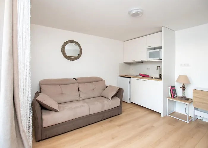 L Escapade Nature Et Gourmande Gites, D'hotes, Piscine, Toulouse Colomiers Gers *