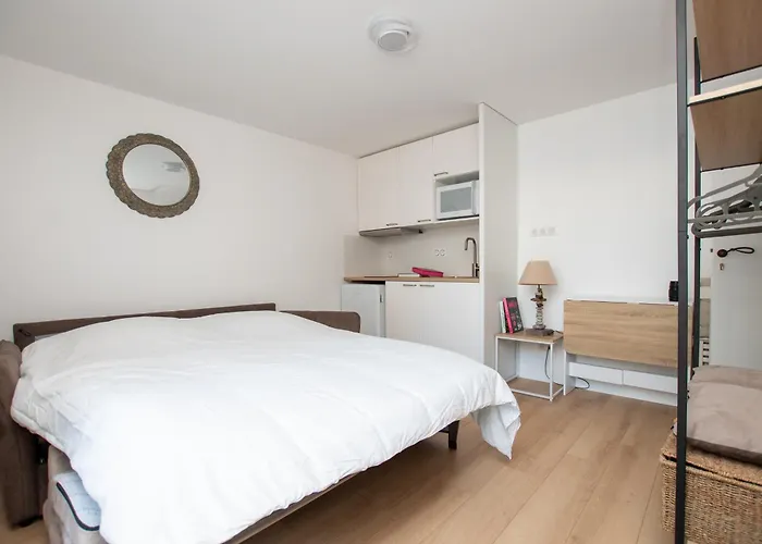 L Escapade Nature Et Gourmande Gites, D'hotes, Piscine, Toulouse Colomiers Gers