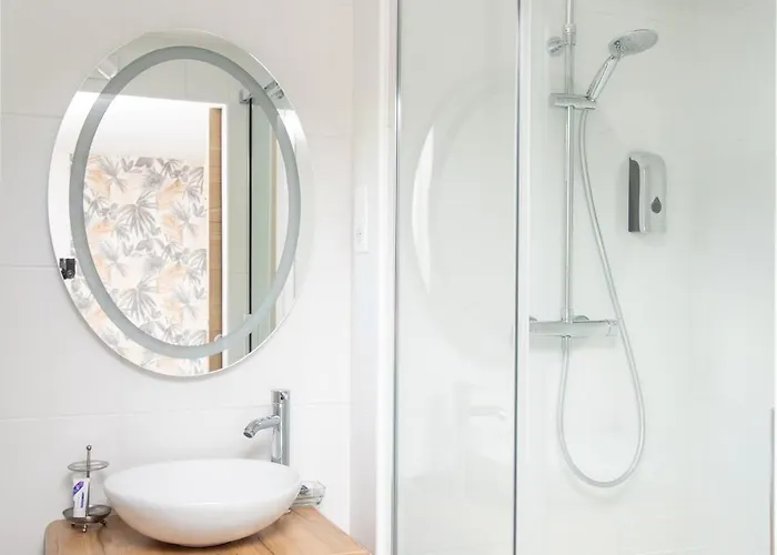 L Escapade Nature Et Gourmande Gites, D'hotes, Piscine, Toulouse Colomiers Gers *