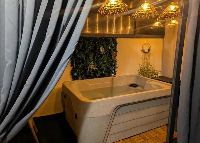 Lejlighed L Escapade Nature Et Gourmande Gites, D'hotes, Piscine, Toulouse Colomiers Gers